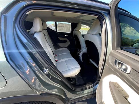 New 2026 Volvo XC40 B5 Plus w/ Protection Package Premier image 27