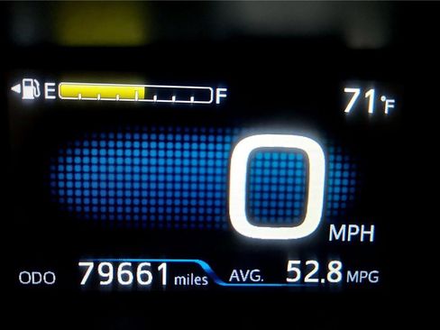 Used 2016 Toyota Prius Four image 26