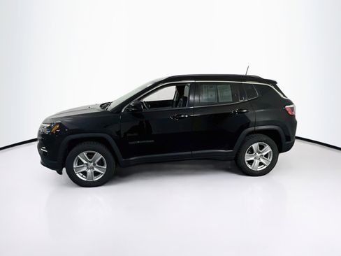 Used 2022 Jeep Compass Latitude w/ Convenience Group AWD/4WD image 8
