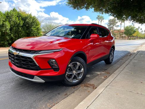 Used 2023 Chevrolet Blazer LT w/ Convenience Package image 3