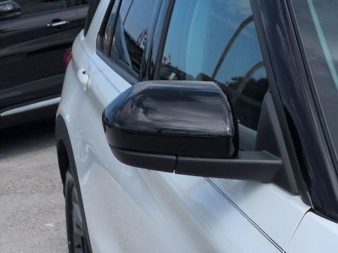Certified 2024 Ford Explorer XLT w/ Equipment Group 202A RWD image 12