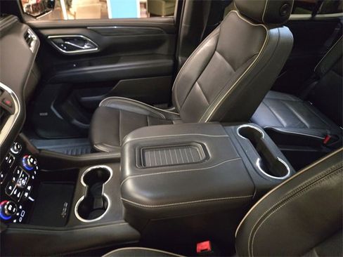 Used 2021 GMC Yukon SLT w/ SLT Luxury Plus Package image 20