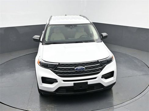Used 2024 Ford Explorer XLT image 22