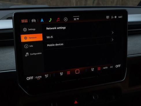 Used 2025 Volkswagen ID. Buzz Pro S image 52