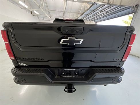 New 2026 Chevrolet Silverado 2500 LTZ w/ LTZ Plus Package image 9