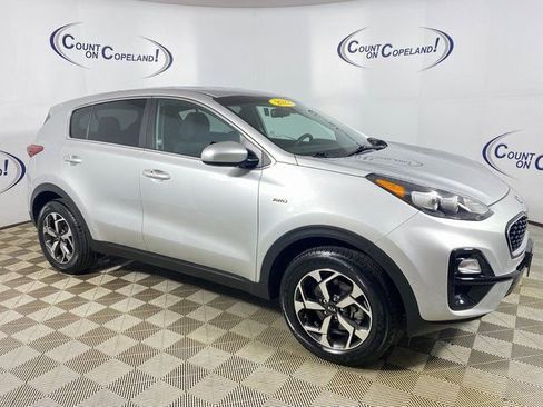 Used 2022 Kia Sportage LX image 1