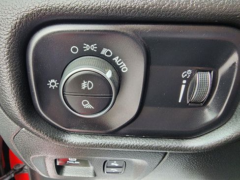 Used 2025 RAM 1500 Big Horn image 18