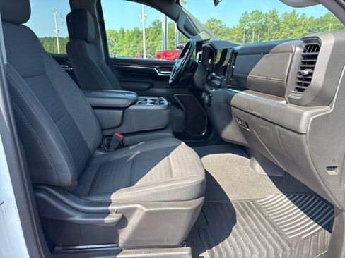 Used 2023 Chevrolet Silverado 1500 RST w/ Z71 Off-Road Package image 9