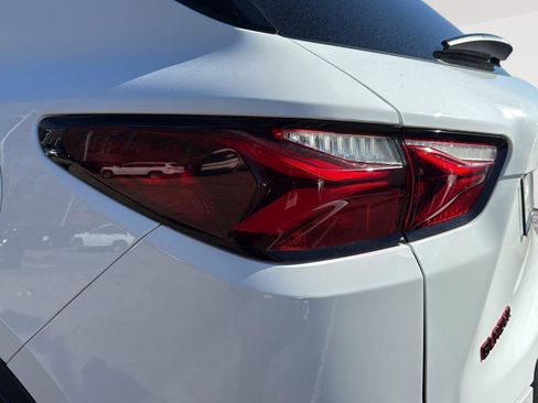 Used 2021 Chevrolet Blazer LT w/ Redline Edition image 13