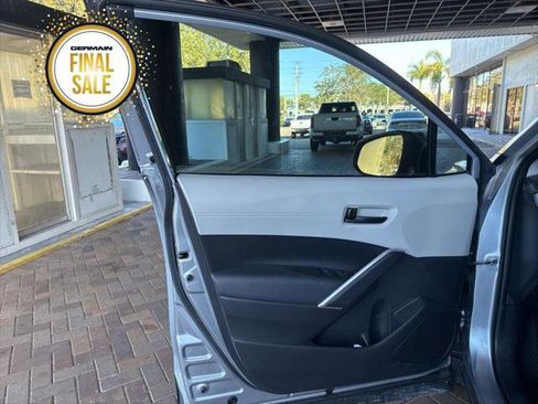 Certified 2023 Toyota Corolla Cross L image 13