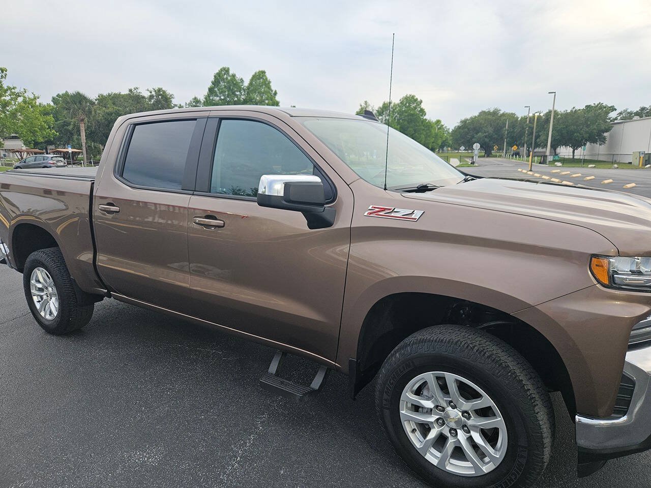 Used 2019 Chevrolet Silverado 1500 LT w/ All-Star Edition AWD/4WD image 16