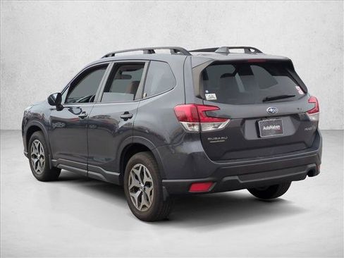 Certified 2023 Subaru Forester Premium image 7