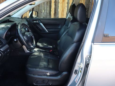 Used 2015 Subaru Forester 2.5i Limited AWD/4WD image 19