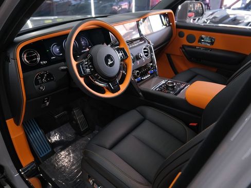 Used 2026 Rolls-Royce Cullinan AWD/4WD image 21