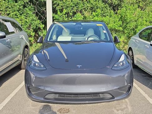Used 2023 Tesla Model Y Performance AWD/4WD image 2