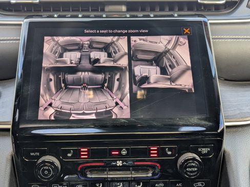 Used 2021 Jeep Grand Cherokee L Limited image 24