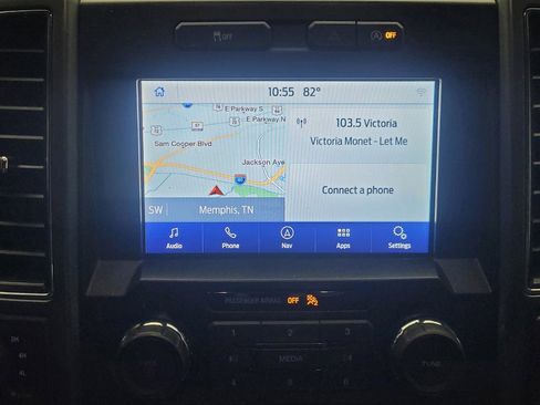 Used 2019 Ford F150 XLT w/ Equipment Group 302A Luxury AWD/4WD image 25