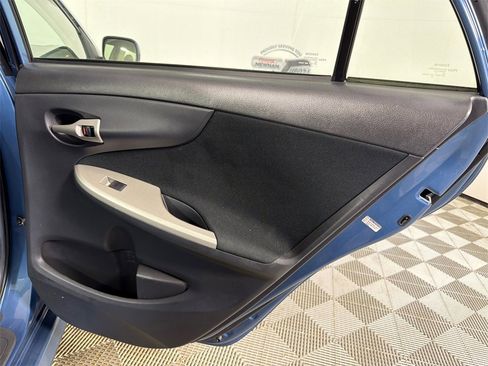 Used 2013 Toyota Corolla S image 16