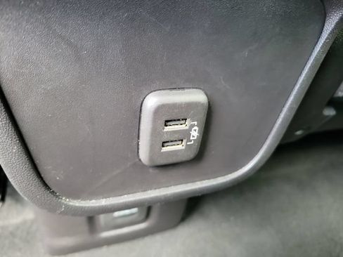 Certified 2024 GMC Terrain SLT FWD image 17