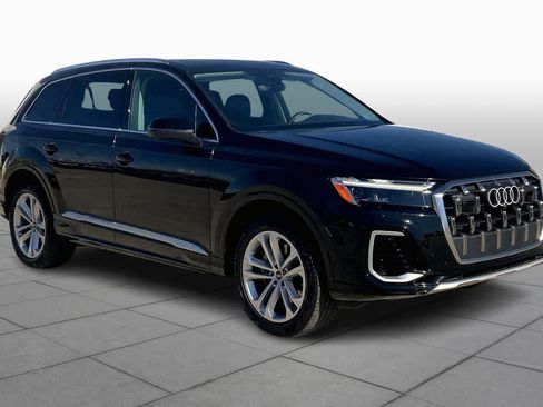 Used 2025 Audi Q7 3.0T Premium Plus image 3