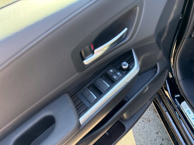 New 2026 Toyota Sienna XLE Woodland Edition AWD/4WD image 14