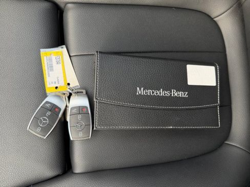 Used 2021 Mercedes-Benz CLA 250 image 21