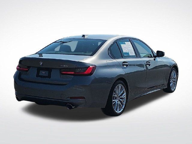 Used 2023 BMW 330i Sedan w/ Driving Assistance Package RWD image 5