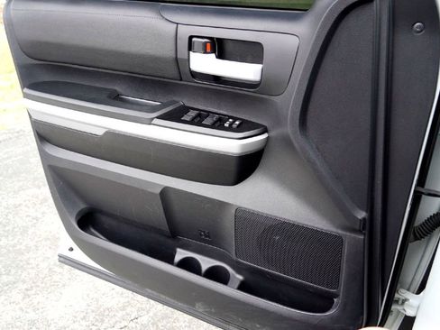 Used 2019 Toyota Tundra SR5 w/ TRD Off Road Package image 23