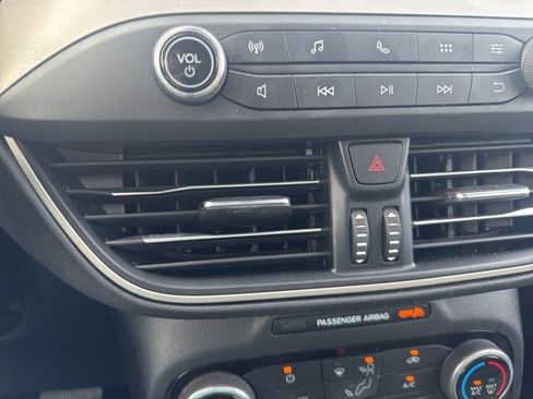 Used 2022 Ford Escape S image 12