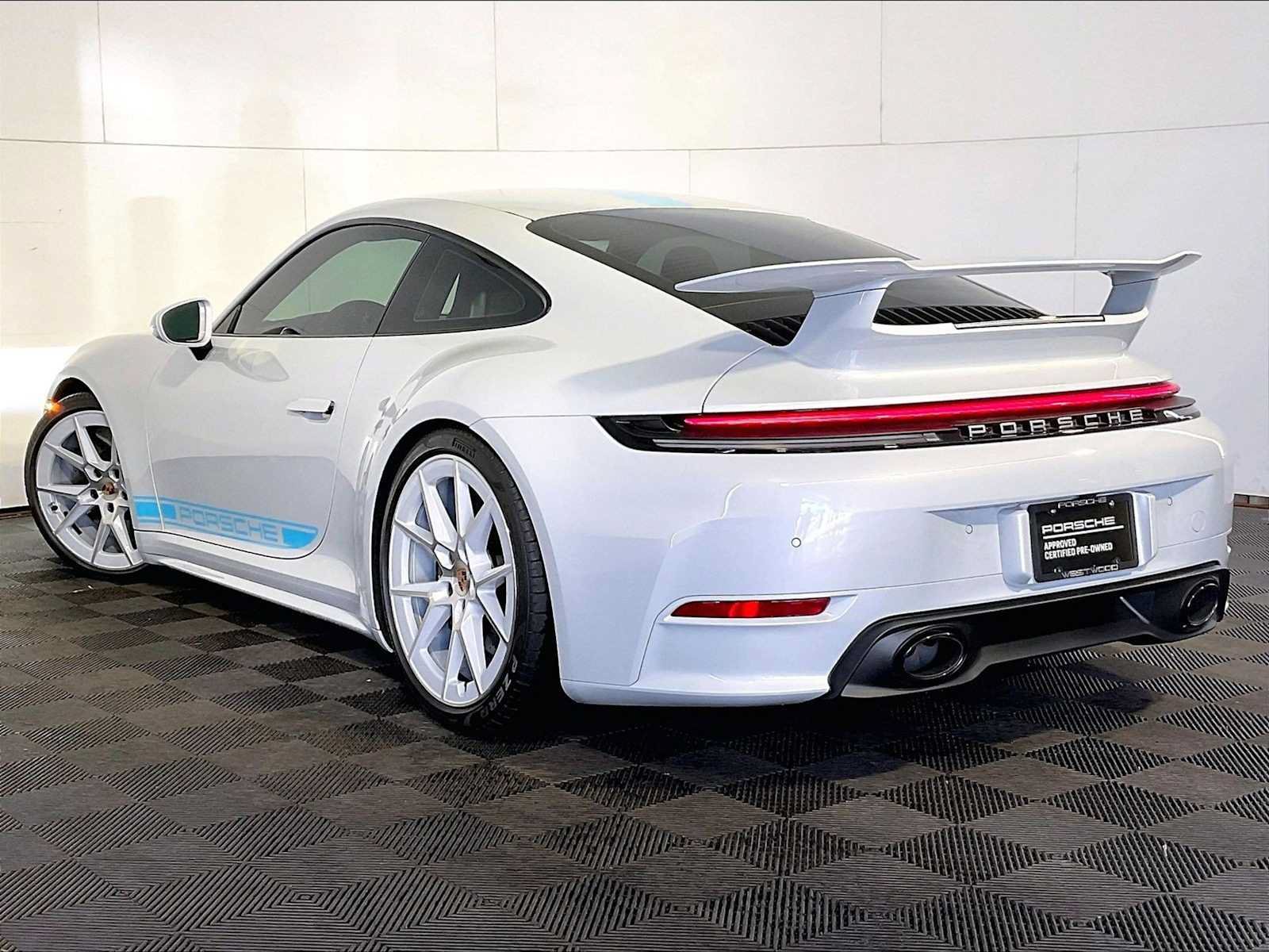 Certified 2026 Porsche 911 Carrera 4S AWD/4WD image 3