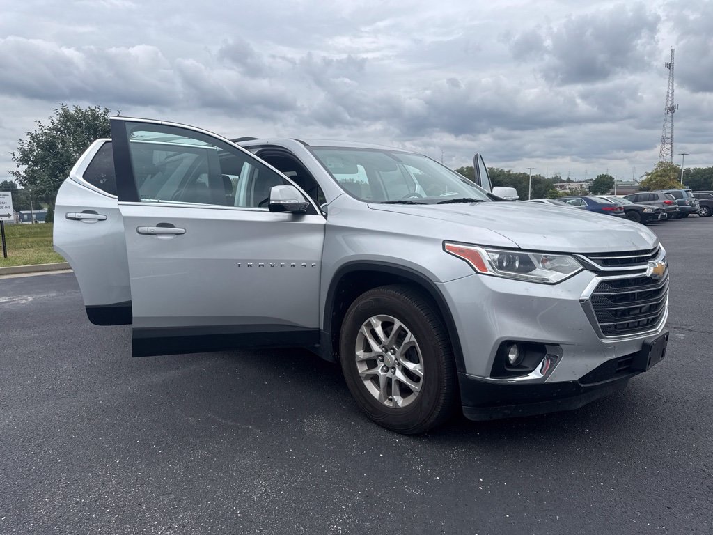 Used 2019 Chevrolet Traverse LT FWD image 19