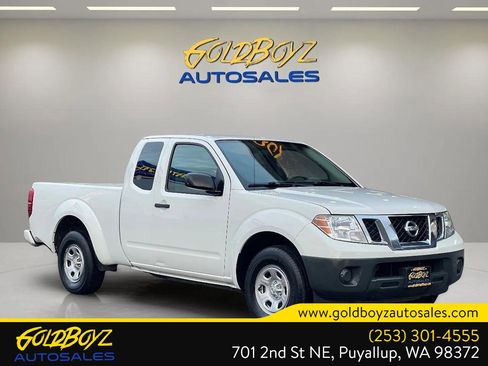 Used 2019 Nissan Frontier S image 2
