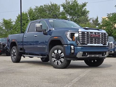 New 2026 GMC Sierra 2500 Denali w/ Denali Reserve Package AWD/4WD image 2