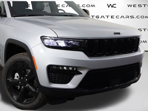 New 2025 Jeep Grand Cherokee Limited image 49