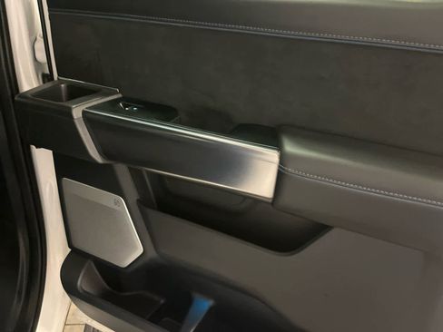 Used 2025 Ford F250 Platinum image 30