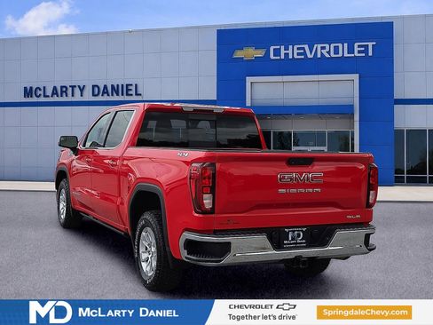 Used 2020 GMC Sierra 1500 SLE w/ SLE Value Package AWD/4WD image 4