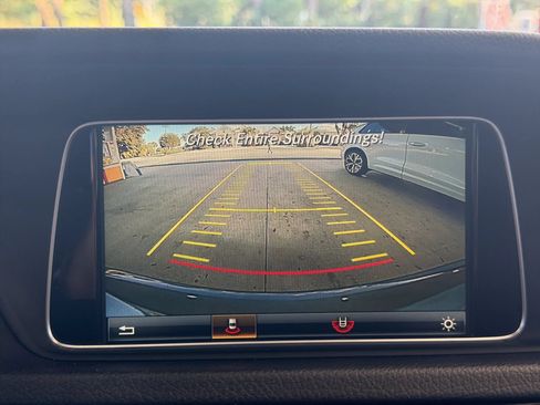 Used 2016 Mercedes-Benz E 350 Sedan image 32