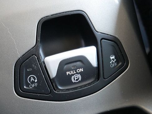 Used 2020 Jeep Renegade Limited AWD/4WD image 46