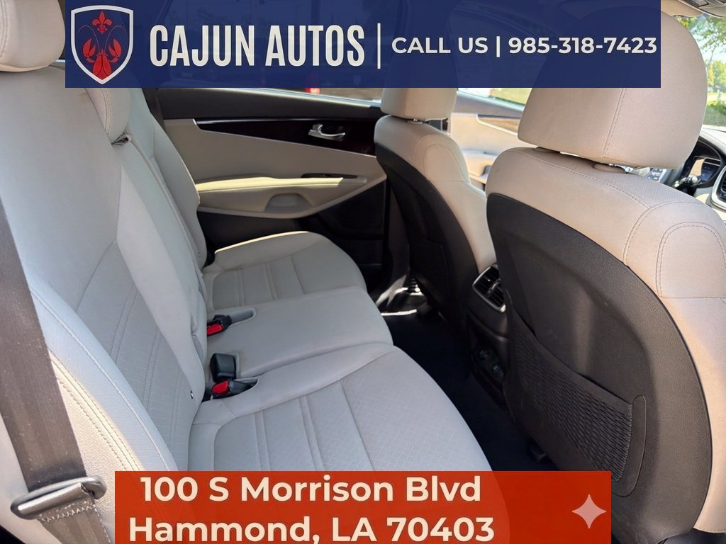 Used 2020 Kia Sorento S FWD image 21