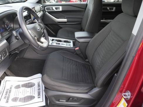 Certified 2021 Ford Explorer XLT image 9