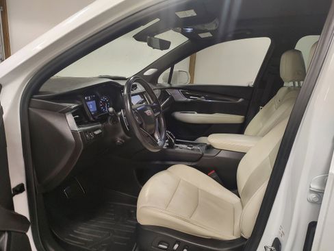 Used 2020 Cadillac XT6 Sport image 11