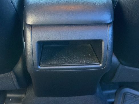 Used 2016 Toyota Camry SE FWD image 16