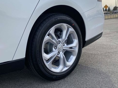 New 2025 Honda Accord LX image 9