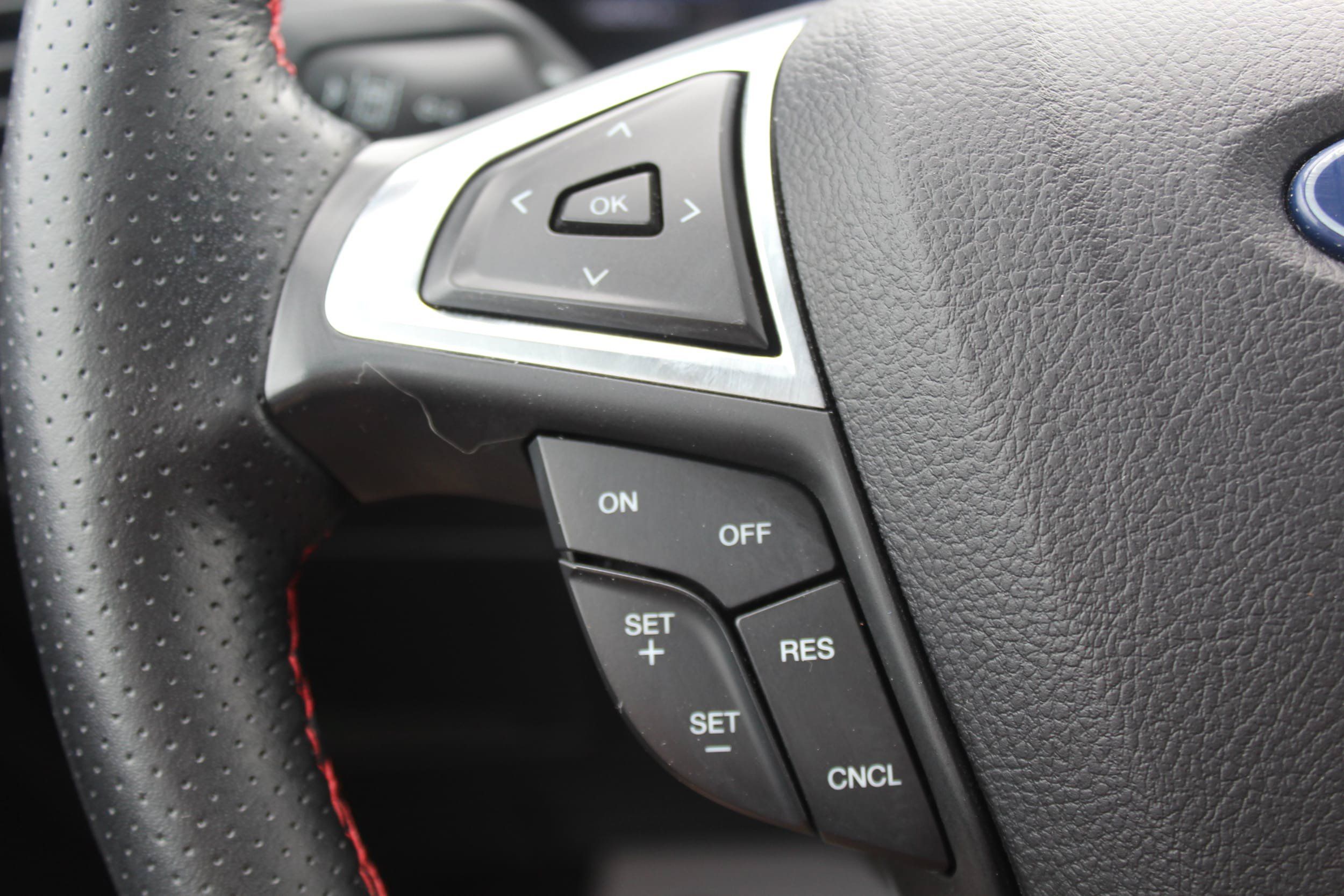 Used 2024 Ford Edge ST-Line AWD/4WD image 10