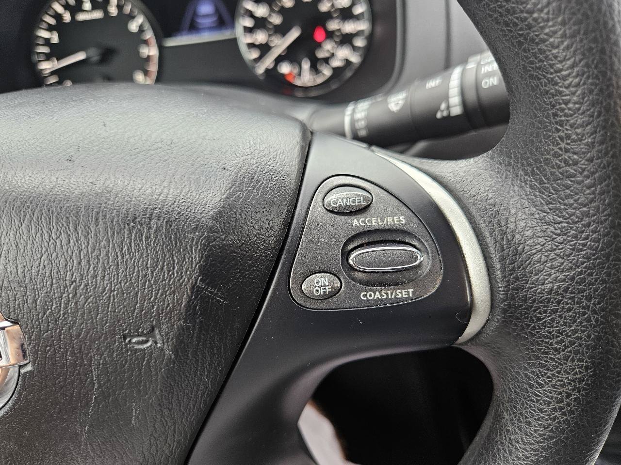 Used 2019 Nissan Pathfinder S AWD/4WD image 44