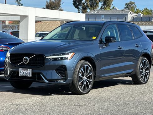 Certified 2023 Volvo XC60 B5 Plus image 8