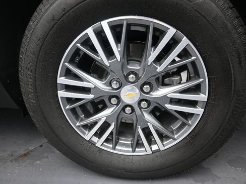 Used 2026 Chevrolet Traverse LT FWD image 10