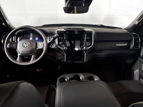 New 2026 RAM 2500 Laramie AWD/4WD image 12