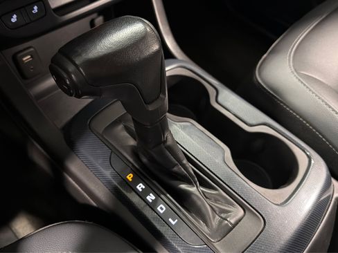 Used 2017 Chevrolet Colorado Z71 AWD/4WD image 31