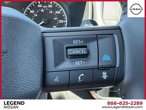 Certified 2026 Nissan Rogue SV AWD/4WD image 18
